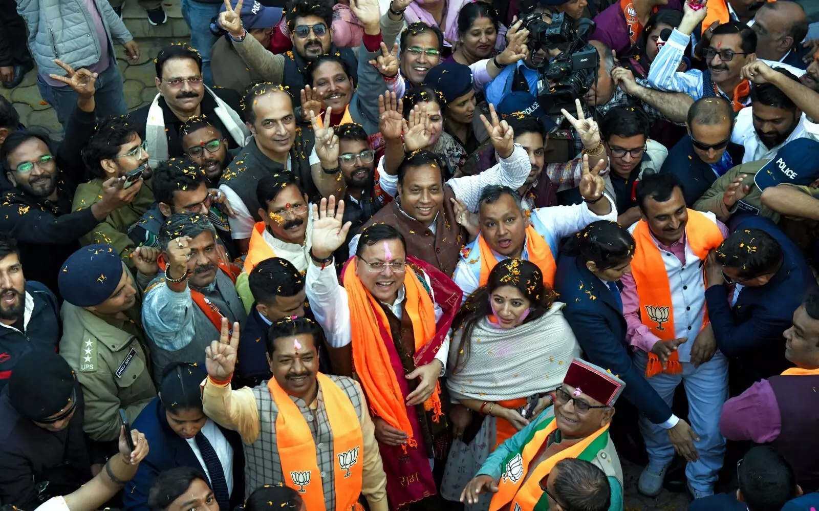 ಬಿಹಾರದಲ್ಲಿ ಎನ್​ಡಿಎಗೆ ಐತಿಹಾಸಿಕ ಗೆಲುವು; ಚಿತ್ರಗಳಲ್ಲಿ ನೋಡಿ