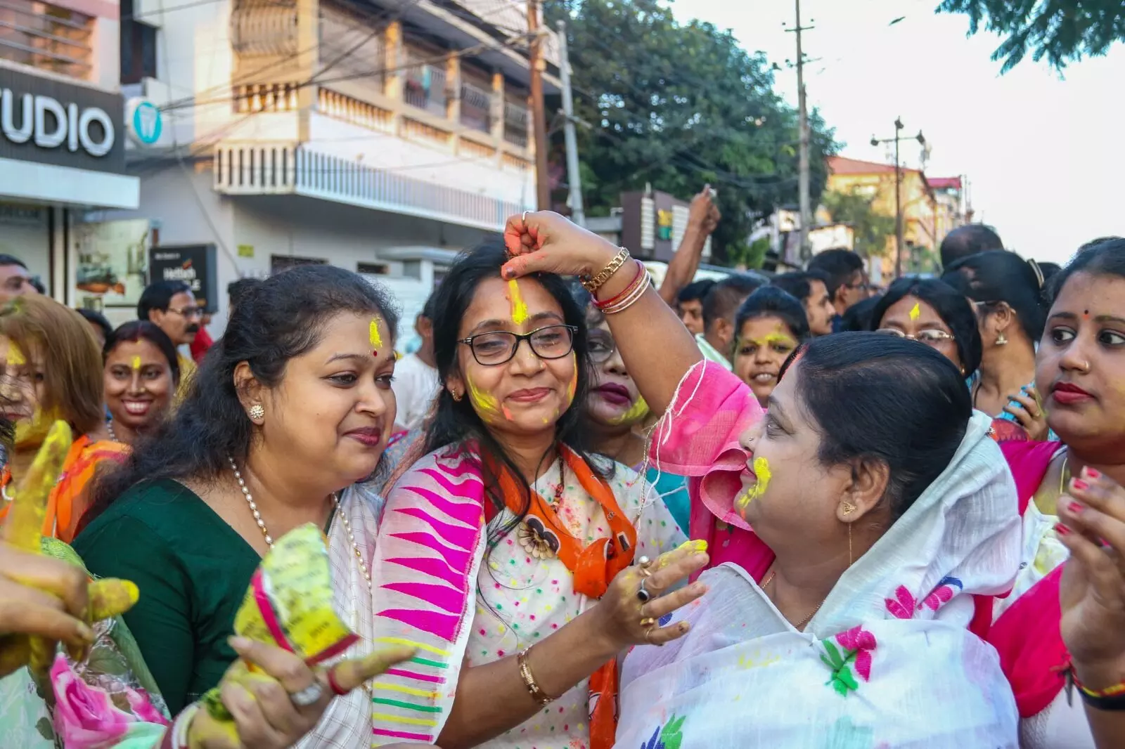 ಬಿಹಾರದಲ್ಲಿ ಎನ್​ಡಿಎಗೆ ಐತಿಹಾಸಿಕ ಗೆಲುವು; ಚಿತ್ರಗಳಲ್ಲಿ ನೋಡಿ