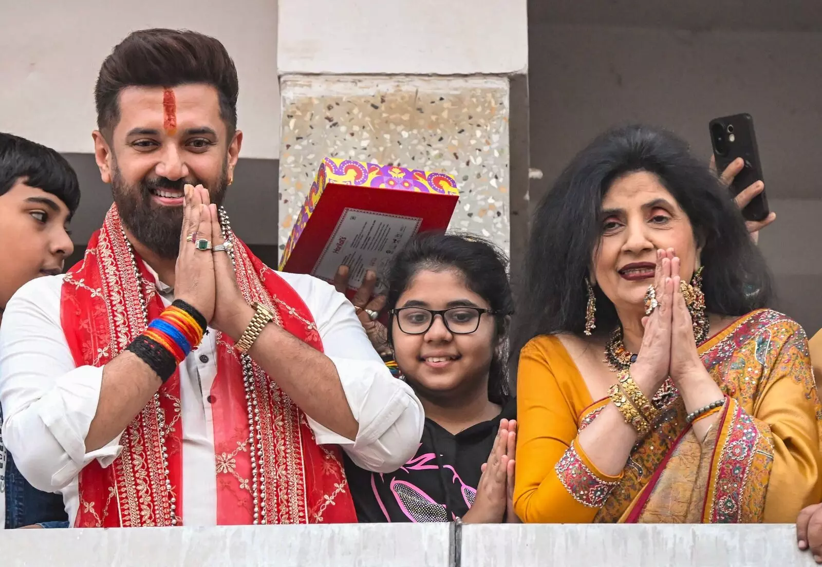 ಬಿಹಾರದಲ್ಲಿ ಎನ್​ಡಿಎಗೆ ಐತಿಹಾಸಿಕ ಗೆಲುವು; ಚಿತ್ರಗಳಲ್ಲಿ ನೋಡಿ