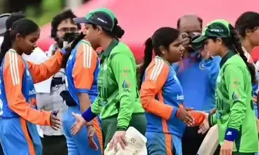 ಅಂಧ ವನಿತೆಯರ ಟಿ20 ವಿಶ್ವಕಪ್ : ಪಾಕ್ ಆಟಗಾರ್ತಿಯರ ಕೈಕುಲುಕಿ ಕ್ರೀಡಾಸ್ಫೂರ್ತಿ ಮೆರೆದ ಭಾರತ