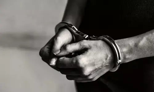 ‌ಉತ್ತರ ಪ್ರದೇಶ| ಶುಲ್ಕ ಪಾವತಿಸದ ಕಾರಣ ಪರೀಕ್ಷೆಗೆ ಬರೆಯಲು ನಿರಾಕರಿಸಿದ್ದಕ್ಕೆ ವಿದ್ಯಾರ್ಥಿ ಆತ್ಮಹತ್ಯೆ: ಕಾಲೇಜು ಪ್ರಾಂಶುಪಾಲ ಬಂಧನ