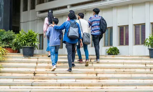 ಖಾಸಗಿ ಕಾಲೇಜುಗಳಿಗೆ ಅವೈಜ್ಞಾನಿಕ ಅನುಮತಿ