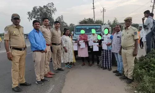 ಯಾದಗಿರಿ | ಮಕ್ಕಳನ್ನು ಶಾಲೆಗೆ ಕಳುಹಿಸುವಂತೆ ಕಾರ್ಮಿಕ ಇಲಾಖೆಯಿಂದ ಜಾಗೃತಿ