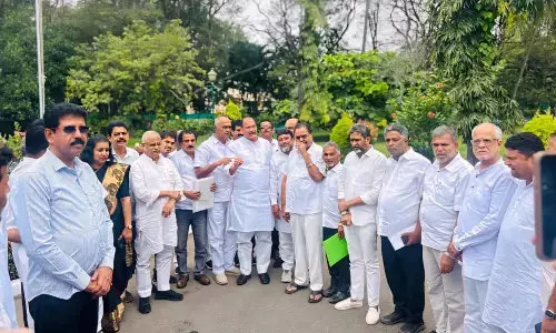 ರೈತ ಮತ್ತು ಅಲ್ಪಸಂಖ್ಯಾತರ ವಿರೋಧಿ ಕಾನೂನು ಹಿಂದಕ್ಕೆ ಪಡೆಯಲು ಒತ್ತಾಯಿಸಿ ಕಾಂಗ್ರೆಸ್ ನಿಯೋಗ ಮುಖ್ಯಮಂತ್ರಿಗೆ ಮನವಿ