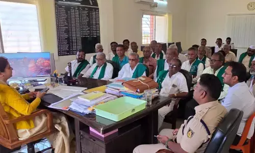 ಬೀದರ್ | ಪ್ರತಿ ಟನ್ ಕಬ್ಬಿಗೆ 2,950ರೂ. ನಿಗದಿ : ಪ್ರತಿಭಟನೆ ಕೈ ಬಿಟ್ಟ ರೈತರು