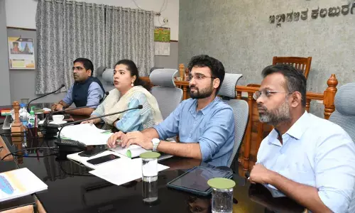 ಕಲಬುರಗಿ | ಶಾಲಾ-ಕಾಲೇಜು, ಆಸ್ಪತ್ರೆ ಆವರಣದಲ್ಲಿನ ನಾಯಿಗಳನ್ನು ಶಾಶ್ವತವಾಗಿ ಸ್ಥಳಾಂತರಿಸಿ: ಜಿಲ್ಲಾಧಿಕಾರಿ ಬಿ.ಫೌಝಿಯಾ ತರನ್ನುಮ್ ಸೂಚನೆ