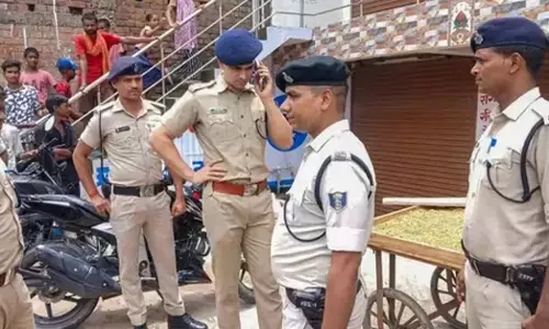 ದಿಲ್ಲಿ ಮೆಟ್ರೋ ಸ್ಟೇಷನ್‌ನಲ್ಲಿ ವಿದ್ಯಾರ್ಥಿ ಆತ್ಮಹತ್ಯೆ ಪ್ರಕರಣ : ಬಾಲಕನಿಗೆ ತರಗತಿಯಲ್ಲಿ ಶಿಕ್ಷಕ ಅವಮಾನಿಸುತ್ತಿರುವುದು ಸಿಸಿಟಿವಿಯಲ್ಲಿ ಸೆರೆ