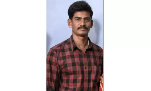 ಚಿತ್ರದುರ್ಗ | ಟ್ರಾಫಿಕ್ ಪೊಲೀಸರ ಕಿರುಕುಳ ಆರೋಪ: ಬೆಂಕಿ ಹಚ್ಚಿಕೊಂಡು ಆತ್ಮಹತ್ಯೆಗೆ ಯತ್ನಿಸಿದ ಆಟೋ ಚಾಲಕ