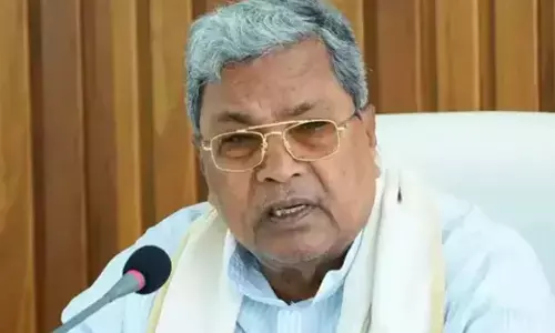 ತೆಂಗಿನ ಕೃಷಿಯಲ್ಲಿ ಬಿಳಿ ನೊಣದ ರೋಗ ನಿರ್ವಹಣೆ; ಮುಖ್ಯಮಂತ್ರಿ ಸಿದ್ದರಾಮಯ್ಯಗೆ ವರದಿ ಸಲ್ಲಿಕೆ