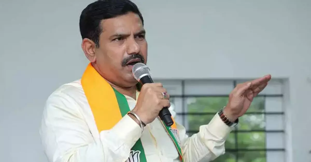 ಆಡಳಿತ ನಡೆಸಲು ಸಾಧ್ಯವಾಗದಿದ್ದರೆ ವಿಧಾನಸಭೆ ವಿಸರ್ಜಿಸಿ ಚುನಾವಣೆ ಎದುರಿಸಿ : ಬಿ.ವೈ.ವಿಜಯೇಂದ್ರ ಆಡಳಿತ ನಡೆಸಲು ಸಾಧ್ಯವಾಗದಿದ್ದರೆ ವಿಧಾನಸಭೆ ವಿಸರ್ಜಿಸಿ ಚುನಾವಣೆ ಎದುರಿಸಿ : ಬಿ.ವೈ.ವಿಜಯೇಂದ್ರ