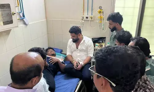 ಎಡಪದವು  ತಲವಾರು ದಾಳಿಯಲ್ಲಿ ಗಾಯಗೊಂಡ ವ್ಯಕ್ತಿಯನ್ನು ಭೇಟಿಯಾದ ಮಿಥುನ್ ರೈ