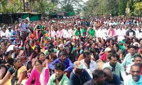 ಕೇಣಿ ಬಂದರು ವಿರೋಧಿ ಹೋರಾಟಕ್ಕೆ ಒಂದು ವರ್ಷ : ಅಂಕೋಲಾ ಸಂಪೂರ್ಣ ಬಂದ್, ಬೃಹತ್ ಪ್ರತಿಭಟನೆ