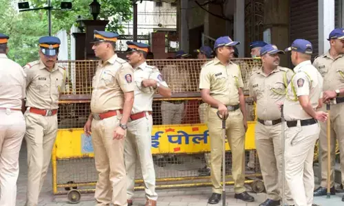 6 ತಿಂಗಳಿನಿಂದ ನಾಪತ್ತೆಯಾಗಿದ್ದ ನಾಲ್ಕು ವರ್ಷದ ಬಾಲಕಿಯನ್ನು ಪೋಷಕರ ಮಡಿಲು ಸೇರಿಸಿದ ಮುಂಬೈ ಪೊಲೀಸರು