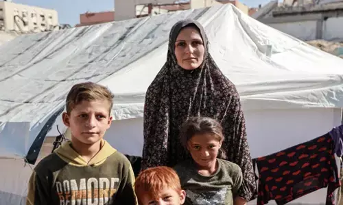 ಇಸ್ರೇಲ್ ನಿಂದ ಮುಂದುವರಿದ ವೈಮಾನಿಕ ದಾಳಿ: ಅತಂತ್ರ ಸ್ಥಿತಿಯಲ್ಲಿ ಗಾಝಾ