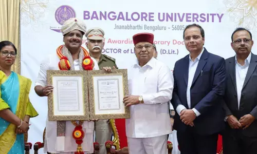 ಬೆಂಗಳೂರು ವಿವಿ | ಸ್ಪೀಕರ್‌ ಯು‌‌.ಟಿ.ಖಾದರ್‌ ಅವರಿಗೆ ʼಗೌರವ ಡಾಕ್ಟರೇಟ್ʼ ಪ್ರದಾನ