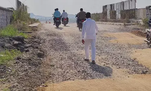 ಯಾದಗಿರಿ| ಭೀಮಾ ಸೇತುವೆ ಕಾಮಗಾರಿ ಆಮೆಗತಿ: ಆಡಳಿತದ ನಿರ್ಲಕ್ಷ್ಯಕ್ಕೆ ಉಮೇಶ್ ಕೆ ಮುದ್ನಾಳ ಆಕ್ರೋಶ