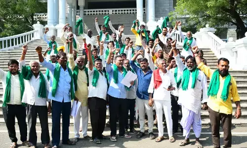 ಕಲಬುರಗಿ| ಸರಕಾರ ಸ್ವಾಧೀನಪಡಿಸಿದ ರೈತರ ಭೂಮಿ ಮರಳಿ ನೀಡುವಂತೆ ಆಗ್ರಹ