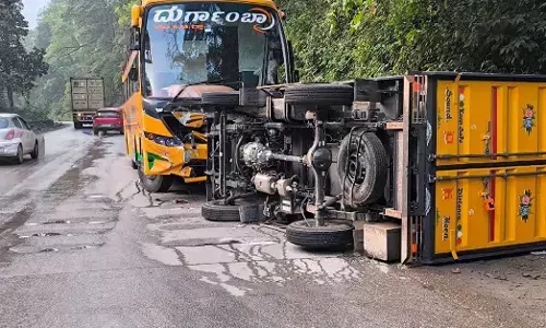 ಉಪ್ಪಿನಂಗಡಿ | ಟೆಂಪೋ ಪಲ್ಟಿ: ಚಾಲಕನಿಗೆ ಗಾಯ