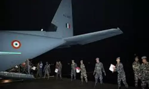 ದಿತ್ವಾ ಚಂಡಮಾರುತ: ಪ್ರವಾಹಪೀಡಿತ ಶ್ರೀಲಂಕಾಕ್ಕೆ 12 ಟನ್ ನೆರವನ್ನು ತಲುಪಿಸಿದ ಭಾರತ