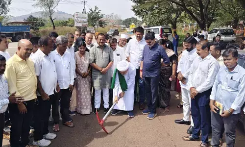 ಕೊಣಾಜೆ | ಮುಡಿಪು-ಪಾತೂರು ರಸ್ತೆ ಅಭಿವೃದ್ಧಿ ಕಾಮಗಾರಿಗೆ ಶಿಲಾನ್ಯಾಸ