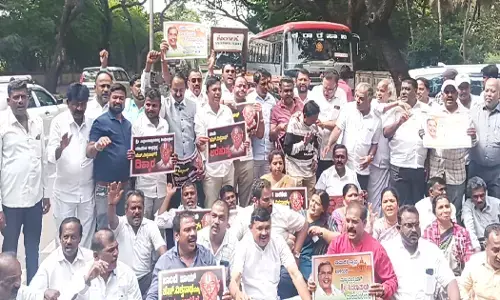 ‘ಸಿದ್ದರಾಮಯ್ಯ ಪೂರ್ಣಾವಧಿ ಮುಖ್ಯಮಂತ್ರಿಯಾಗಿ ಮುಂದುವರಿಯಲಿ’ : ಅಹಿಂದ ಸಂಘಟನೆಗಳ ಒಕ್ಕೂಟ