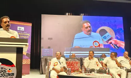 ಪ್ರಧಾನಿ ಮೋದಿ ಎಂದಾದರೂ ರಾಷ್ಟ್ರ ಧ್ವಜಾರೋಹಣ ಮಾಡುವಾಗ ಭಾವುಕರಾಗಿದ್ದಾರಾ?: ನಟ ಪ್ರಕಾಶ್ ರಾಜ್ ಪ್ರಶ್ನೆ