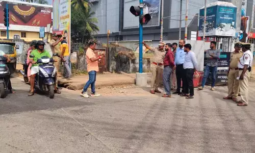 ಉಡುಪಿ | ಕಲ್ಸಂಕ ಜಂಕ್ಷನ್‌ನಲ್ಲಿ ಟ್ರಾಫಿಕ್ ಸಿಗ್ನಲ್‌ಲೈಟ್ ಕಾರ್ಯಾರಂಭ