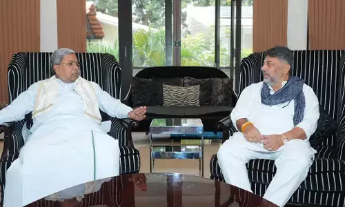 ಸಿಎಂ-ಡಿಸಿಎಂ ಉಪಹಾರ ಸಭೆ | ಡಿಕೆಶಿ ನಿವಾಸಕ್ಕೆ ಆಗಮಿಸಿದ ಸಿದ್ದರಾಮಯ್ಯ