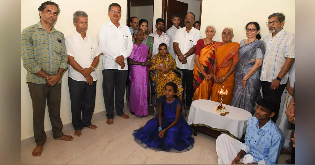 ಉಡುಪಿ | ಯಕ್ಷಗಾನ ಕಲಾರಂಗದ 81ನೇ ಮನೆ ಹಸ್ತಾಂತರ ಉಡುಪಿ | ಯಕ್ಷಗಾನ ಕಲಾರಂಗದ 81ನೇ ಮನೆ ಹಸ್ತಾಂತರ