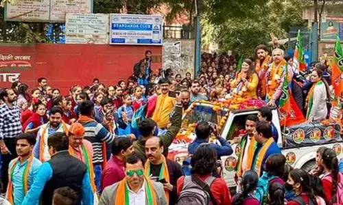 Delhi | MCD ಉಪಚುನಾವಣೆ ಫಲಿತಾಂಶ: ಬಿಜೆಪಿ 7, ಎಎಪಿ 3; ಕಾಂಗ್ರೆಸ್‌ ಗೆ ಸಂಗಮ್ ವಿಹಾರ್‌ನಲ್ಲಿ ಜಯ