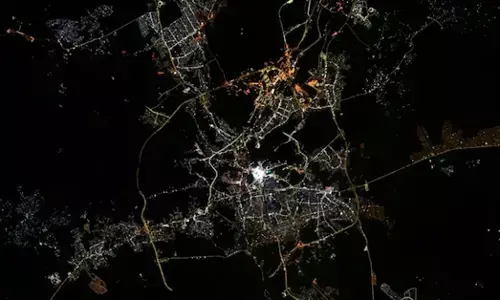 ಭೂಮಿಯಿಂದ 400 ಕಿ.ಮೀ ದೂರದ ಕಕ್ಷೆಯಿಂದ ಮಕ್ಕಾದ ಪ್ರಕಾಶಮಾನ ದೃಶ್ಯ ಸೆರೆಹಿಡಿದ ಗಗನಯಾತ್ರಿ; ಫೋಟೋ ವೈರಲ್