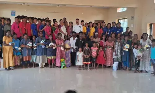 ಪಚ್ಚನಾಡಿ | ಶಾಲಾ ವಿದ್ಯಾರ್ಥಿಗಳಿಂದ ಪೌರ ಕಾರ್ಮಿಕರಿಗೆ ದಿನಸಿ ಕಿಟ್ ವಿತರಣೆ