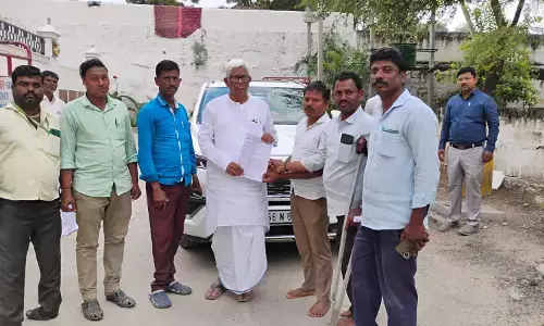 ರಾಯಚೂರು| ವಿಶೇಷ ಚೇತನರ ಕನಿಷ್ಠ ವೇತನ ಜಾರಿ ಕುರಿತು ಅಧಿವೇಶನದಲ್ಲಿ ಧ್ವನಿಯೆತ್ತಲು ಶಾಸಕರಿಗೆ ಮನವಿ