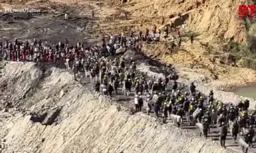 ಚತ್ತೀಸ್‌ಗಢ| ಕಲ್ಲಿದ್ದಲು ಗಣಿ ವಿಸ್ತರಣೆ ವಿರುದ್ಧ ಪ್ರತಿಭಟನೆ: ಕಲ್ಲು ತೂರಾಟದಿಂದ 30ಕ್ಕೂ ಅಧಿಕ ಪೊಲೀಸರಿಗೆ ಗಾಯ