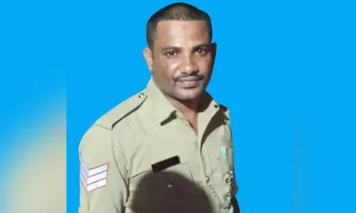 ಮನೆಗೆ ಅಕ್ರಮ ಪ್ರವೇಶ ಆರೋಪ : ಕಡಬ ಠಾಣಾ ಹೆಡ್ ಕಾನ್‌ಸ್ಟೇಬಲ್‌ನನ್ನು ಹಿಡಿದು ಪೊಲೀಸರಿಗೆ ಒಪ್ಪಿಸಿದ ಸಾರ್ವಜನಿಕರು