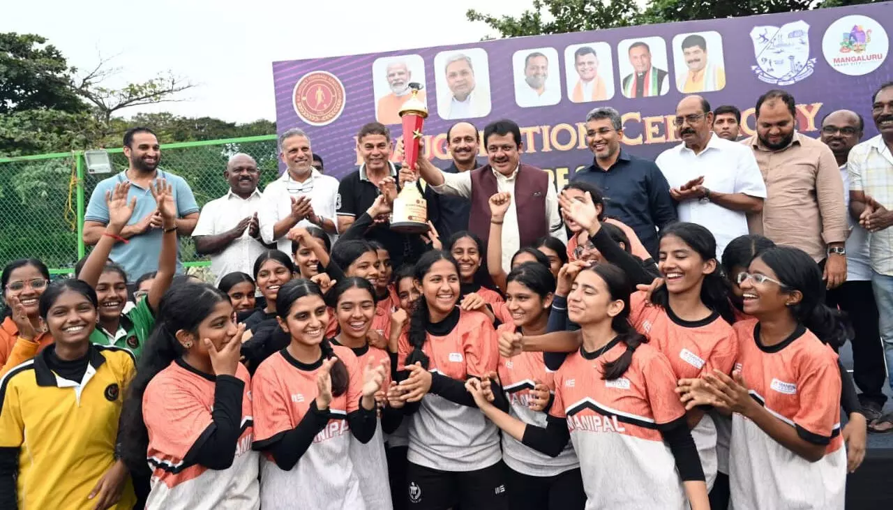 ಸ್ಮಾರ್ಟ್ ಸಿಟಿ ಟ್ರೋಫಿ ಪುಟ್ಬಾಲ್ ಟೂರ್ನಿ: ಮಣಿಪಾಲ್ ಸ್ಕೂಲ್ ತಂಡಕ್ಕೆ ಅವಳಿ ಪ್ರಶಸ್ತಿ