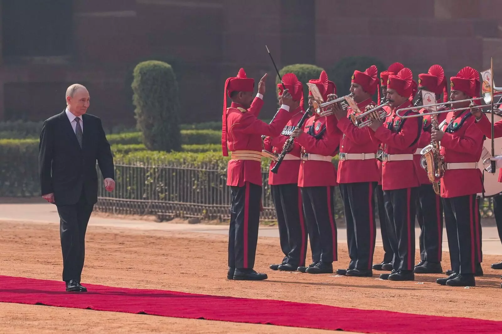 ರಶ್ಯ ಅಧ್ಯಕ್ಷ ಪುಟಿನ್ ಭಾರತ ಭೇಟಿ; ಚಿತ್ರಗಳಲ್ಲಿ ನೋಡಿ