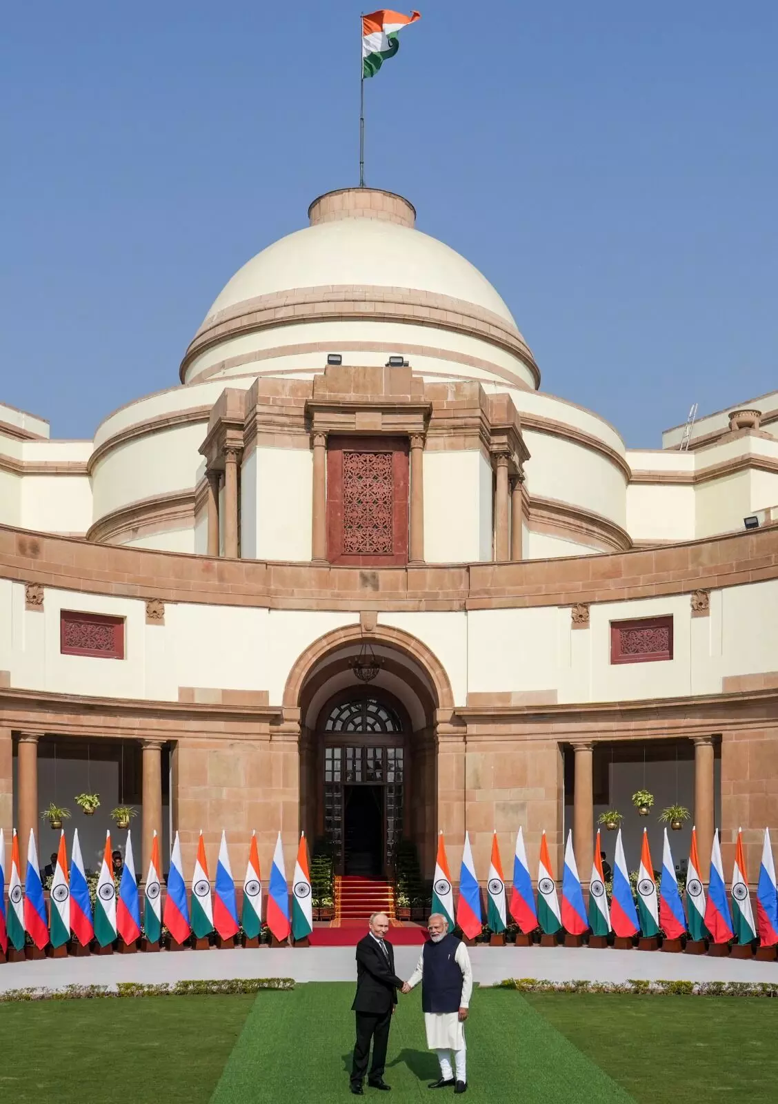 ರಶ್ಯ ಅಧ್ಯಕ್ಷ ಪುಟಿನ್ ಭಾರತ ಭೇಟಿ; ಚಿತ್ರಗಳಲ್ಲಿ ನೋಡಿ