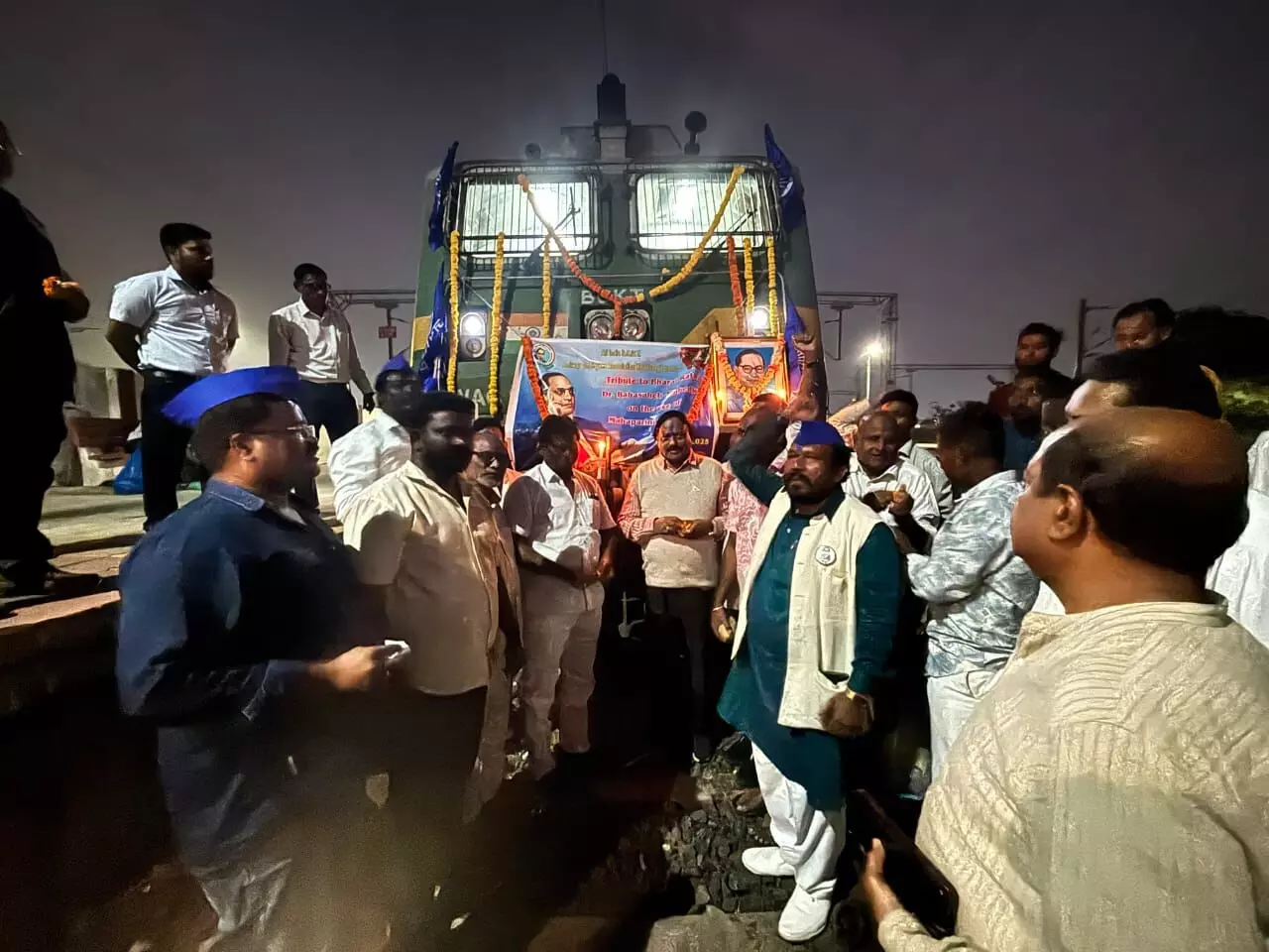 ಅಂಬೇಡ್ಕರ್ ಅವರ 69ನೇ ಪರಿನಿರ್ವಾಣ: ಕಲಬುರಗಿಯಿಂದ ಚೈತ್ಯ ಭೂಮಿಗೆ ವಿಶೇಷ ರೈಲಿಗೆ ಡಿಜಿ ಸಾಗರ್ ಚಾಲನೆ