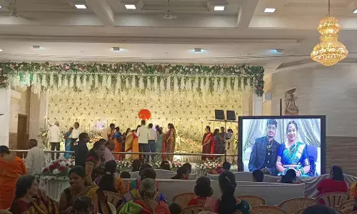 Hubballi | ಇಂಡಿಗೋ ವಿಮಾನ ರದ್ದು: ವಧು-ವರ ಇಲ್ಲದೆ ನಡೆದ ಆರತಕ್ಷತೆ ಕಾರ್ಯಕ್ರಮ