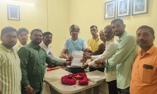 ಬೀದರ್| ವಿವಿಧ ಬೇಡಿಕೆಗಳನ್ನು ಈಡೇರಿಸುವಂತೆ ಆಗ್ರಹಿಸಿ ಬೆಳೆ ಸಮೀಕ್ಷೆದಾರರಿಂದ ಶಾಸಕರಿಗೆ ಮನವಿ