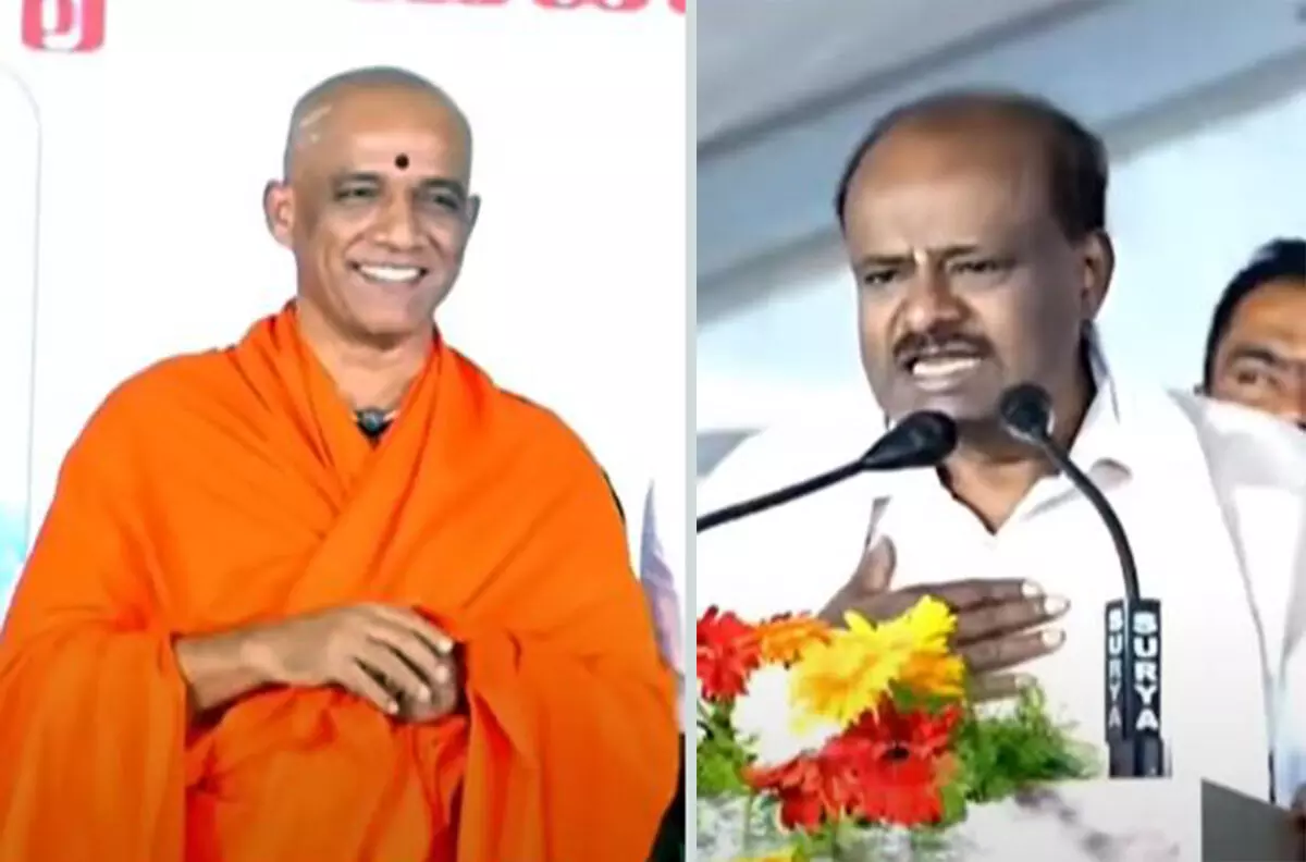 ಆದಿಚುಂಚನಗಿರಿ ಸ್ವಾಮೀಜಿಯವರಲ್ಲಿ ಬಹಿರಂಗ ಕ್ಷಮೆ ಯಾಚಿಸಿದ ಕುಮಾರಸ್ವಾಮಿ ಆದಿಚುಂಚನಗಿರಿ ಸ್ವಾಮೀಜಿಯವರಲ್ಲಿ ಬಹಿರಂಗ ಕ್ಷಮೆ ಯಾಚಿಸಿದ ಕುಮಾರಸ್ವಾಮಿ