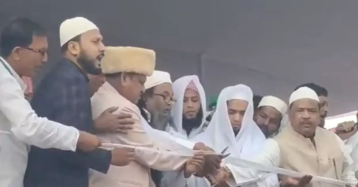 West Bengal | ‘ಬಾಬರಿ ಮಸೀದಿ’ ಗೆ ಶಿಲಾನ್ಯಾಸ ಮಾಡಿದ ಅಮಾನತುಗೊಂಡ TMC ಶಾಸಕ ಕಬೀರ್‌