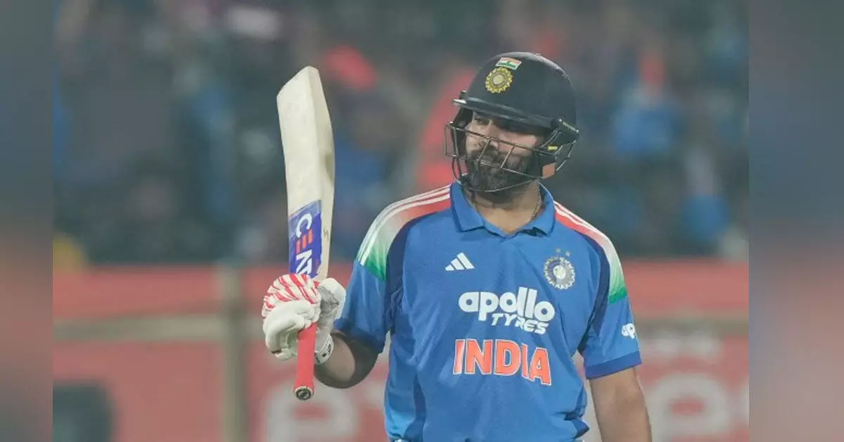 ಅಂತರರಾಷ್ಟ್ರೀಯ ಕ್ರಿಕೆಟ್ ನಲ್ಲಿ 20,000 ರನ್ | ಸಚಿನ್, ವಿರಾಟ್, ದ್ರಾವಿಡ್ ಪಟ್ಟಿಗೆ ಸೇರ್ಪಡೆಯಾದ ರೋಹಿತ್ ಶರ್ಮಾ ಅಂತರರಾಷ್ಟ್ರೀಯ ಕ್ರಿಕೆಟ್ ನಲ್ಲಿ 20,000 ರನ್ | ಸಚಿನ್, ವಿರಾಟ್, ದ್ರಾವಿಡ್ ಪಟ್ಟಿಗೆ ಸೇರ್ಪಡೆಯಾದ ರೋಹಿತ್ ಶರ್ಮಾ