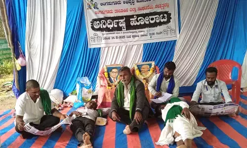 ಲಿಂಗಸೂಗೂರು | ಕೃಷಿ ಉಪ ನಿರ್ದೇಶಕರ ಕಚೇರಿ ಸ್ಥಳಾಂತರ ವಿರೋಧಿಸಿ ರೈತರ ಉಪವಾಸ ಧರಣಿ