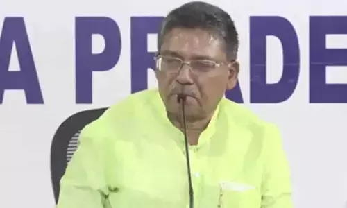 ಮೀಸಲಾತಿ ಬಗ್ಗೆ ಜನಪ್ರತಿನಿಧಿಗಳು ಮಾತನಾಡಿ: ವಿ‌.ಎಸ್. ಉಗ್ರಪ್ಪ