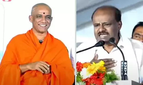 ಆದಿಚುಂಚನಗಿರಿ ಸ್ವಾಮೀಜಿಯವರಲ್ಲಿ ಬಹಿರಂಗ ಕ್ಷಮೆ ಯಾಚಿಸಿದ ಕುಮಾರಸ್ವಾಮಿ