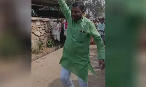 ಯಾದಗಿರಿ| ಮದುವೆ ಮೆರವಣಿಗೆಯಲ್ಲಿ ಗ್ರಾಮ ಪಂಚಾಯತ್ ಸದಸ್ಯನಿಂದ ಫೈರಿಂಗ್‌