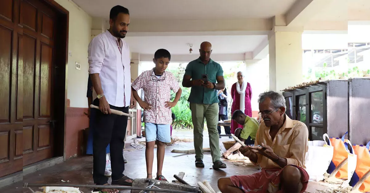 Mangaluru | ಇಂಟಾಕ್ ವಿಶ್ವ ಪರಂಪರೆಯ ಸಪ್ತಾಹದ ಅಂಗವಾಗಿ ಸಾಂಪ್ರದಾಯಿಕ ಬುಟ್ಟಿ, ಕಡೆಗೋಲು ತಯಾರಿಕಾ ಕಾರ್ಯಾಗಾರ Mangaluru | ಇಂಟಾಕ್ ವಿಶ್ವ ಪರಂಪರೆಯ ಸಪ್ತಾಹದ ಅಂಗವಾಗಿ ಸಾಂಪ್ರದಾಯಿಕ ಬುಟ್ಟಿ, ಕಡೆಗೋಲು ತಯಾರಿಕಾ ಕಾರ್ಯಾಗಾರ