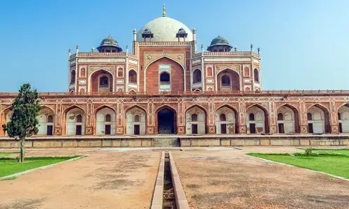 ಹುಮಾಯೂನ್ ಸಮಾಧಿ-ಮೊಗಲರ ಕಾಲದ ವಾಸ್ತುಶಿಲ್ಪದ ಪರಿವರ್ತನೆಯ ಸಂಕೇತ